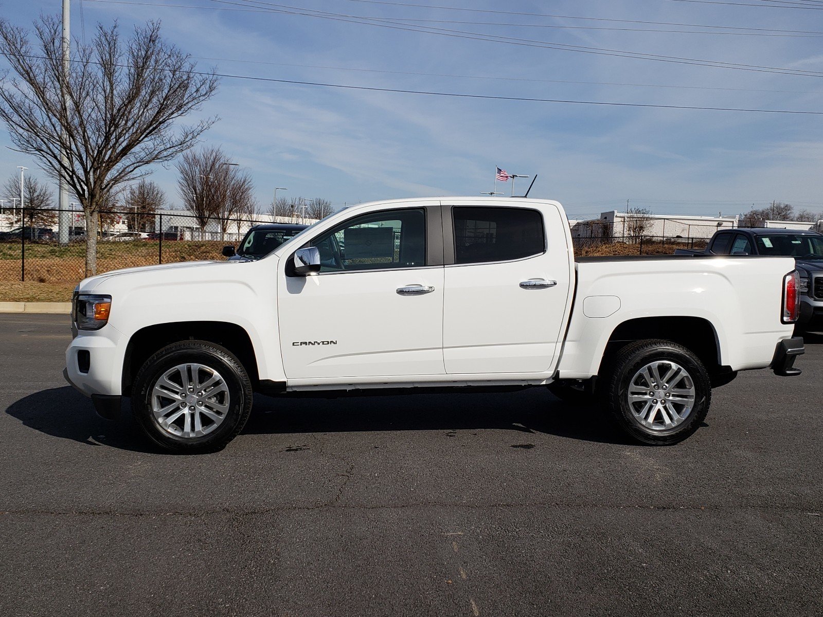 New 2019 GMC Canyon 2WD SLT Crew Cab Pickup in Kennesaw #1390649 | Carl ...