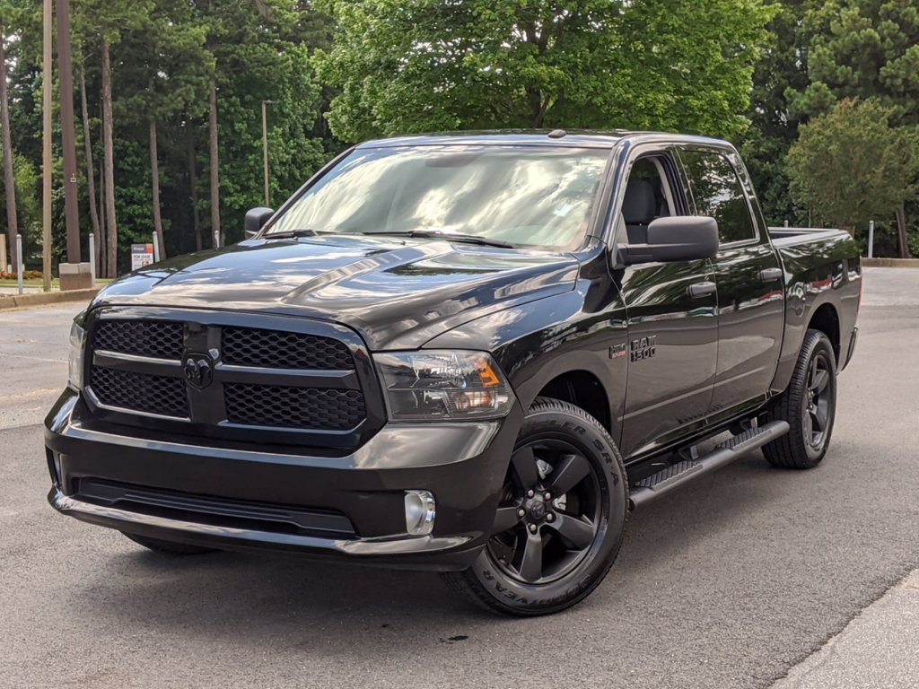 Pre-Owned 2017 Ram 1500 Express RWD Trucks