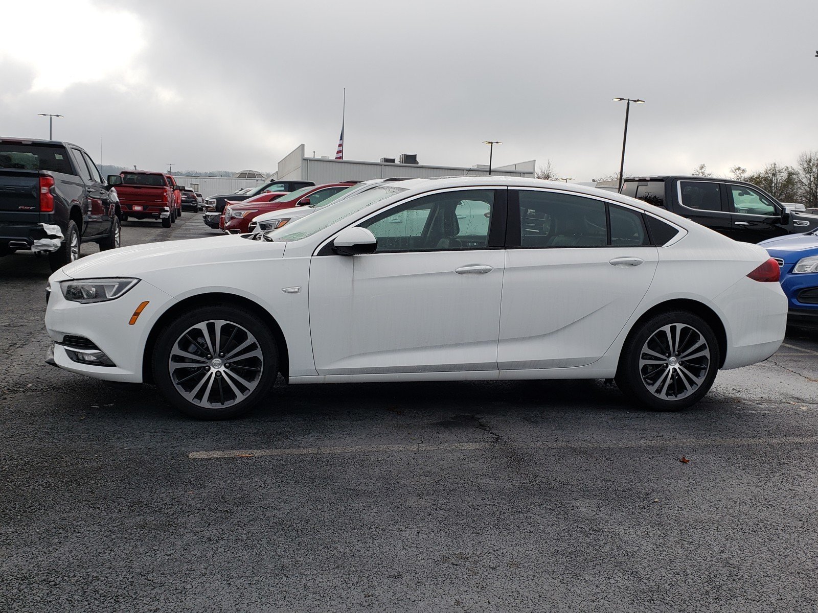 New 2019 Buick Regal Sportback Essence Hatchback in Kennesaw #1290091 ...